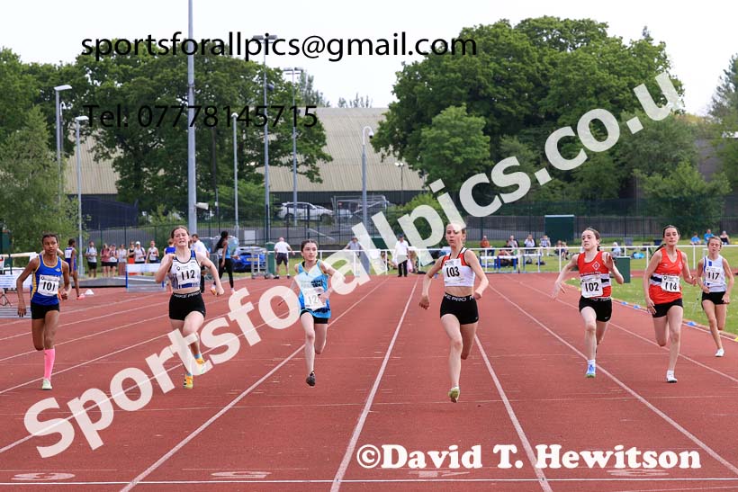 Girls Under-13s 100 metres, 2024 North Eastern Track and Field Champs., Middlesbrough.  Photo: David T. Hewitson/Sports for All Pics